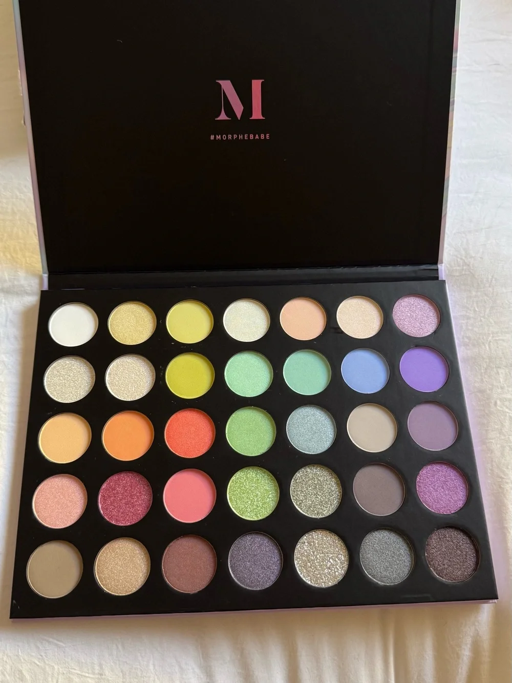 Morphe 35-Color Pastel & Bright Eyeshadow Palette - Multi